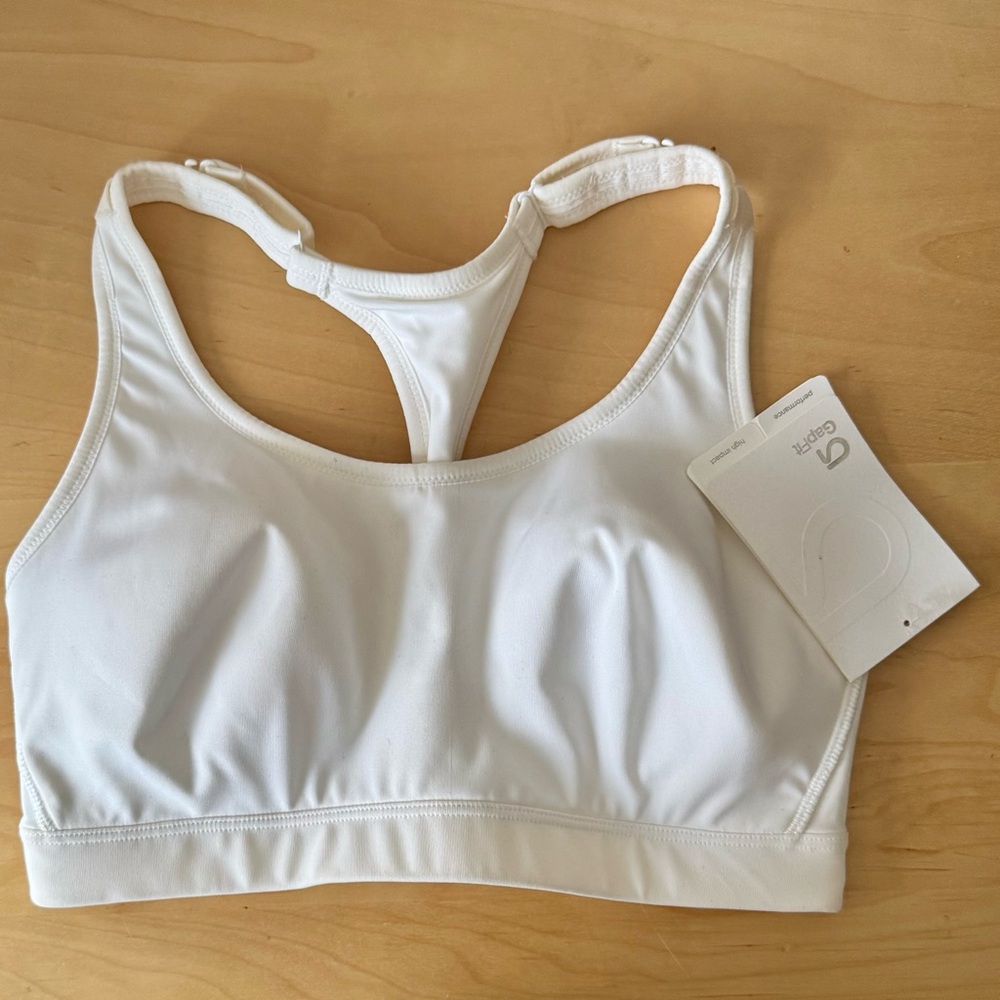 NWT — GAP White Sports Bra